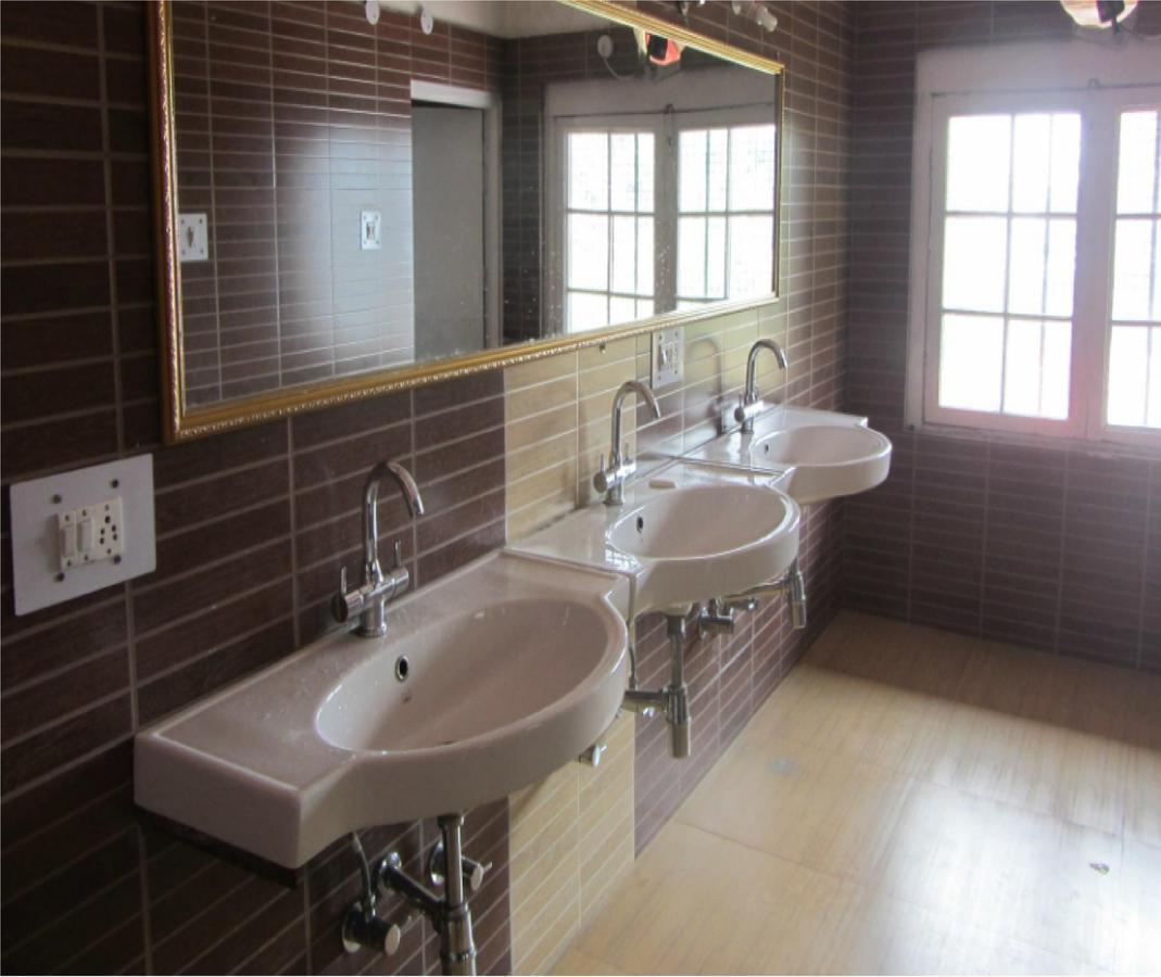 Ymca Tourist Hostel ชิมลา ภายนอก รูปภาพ