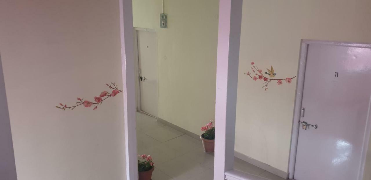 Ymca Tourist Hostel ชิมลา ภายนอก รูปภาพ